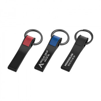 2396 Çift Taraflı Metal Suni̇ Deri̇ Anahtarlık